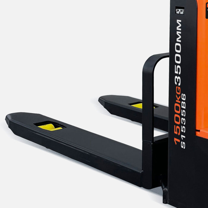 Apilador Eléctrico Base Americana  KOLVOK S1535B6